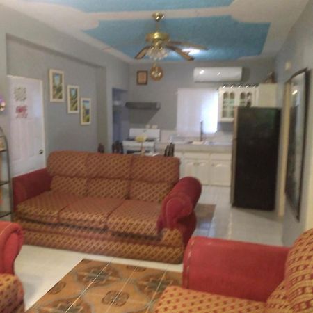 Relax In Sunny Montego Bay, Jamaica Apartment Exterior photo
